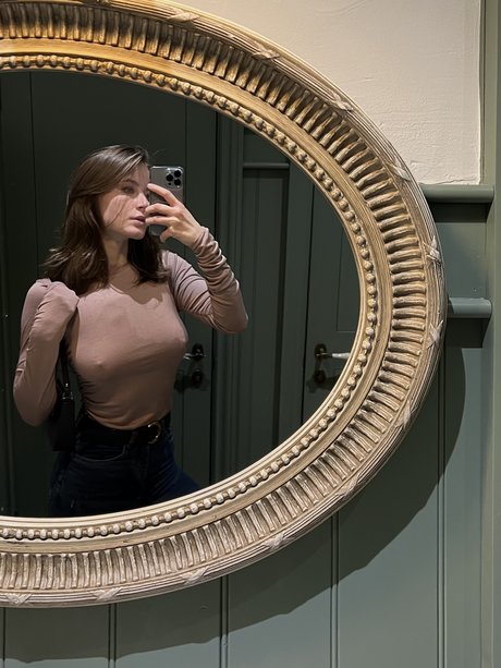 Toma Efremova leaked onlyfans nude