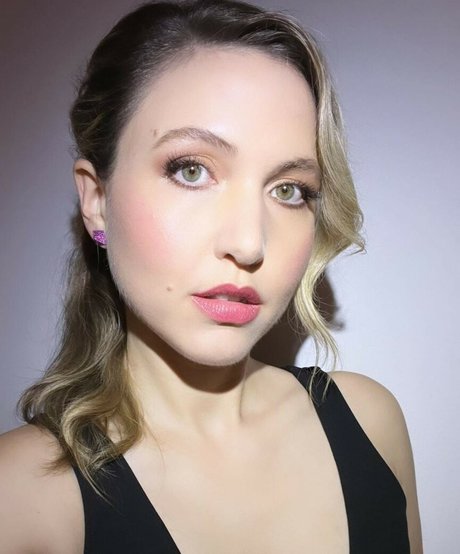 Taylor Tomlinson onlyfans porno