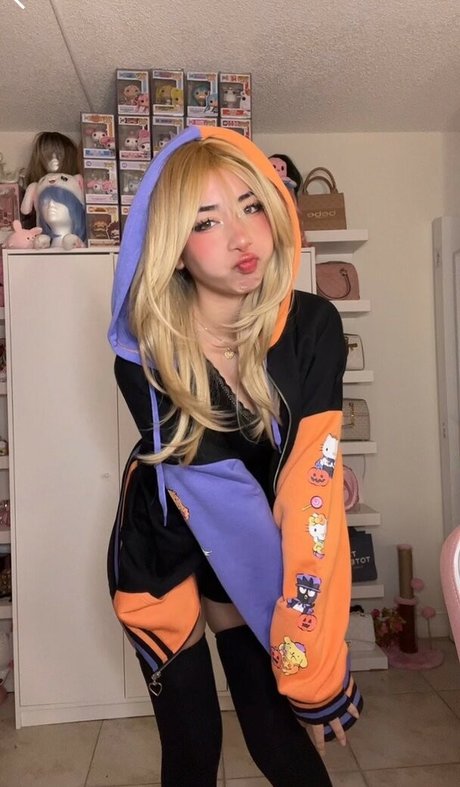 Rina Magi onlyfans strip tease