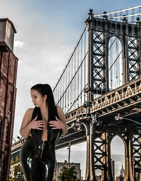 latinamilfnyc desnuda onlyfans