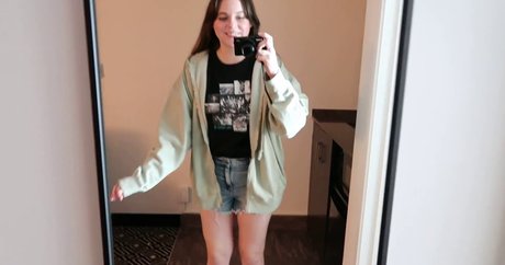 SarahKey leaks onlyfans