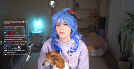 SarahKey strip onlyfans