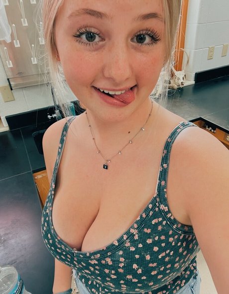 Anya Truax onlyfans explicit content