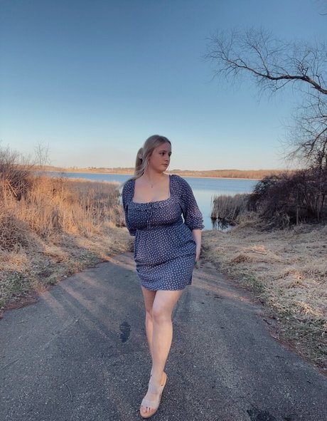 Anya Truax onlyfans leaks nude