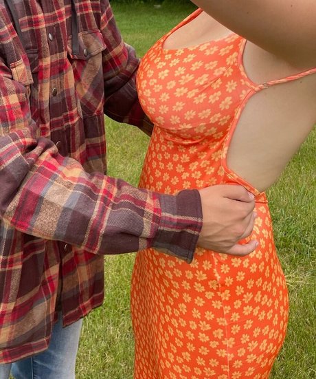 Anya Truax onlyfans ass