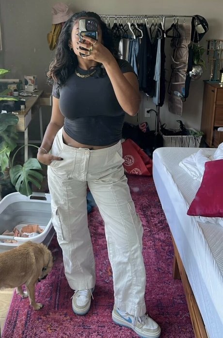 Yamini Nambimadom leaks only fans