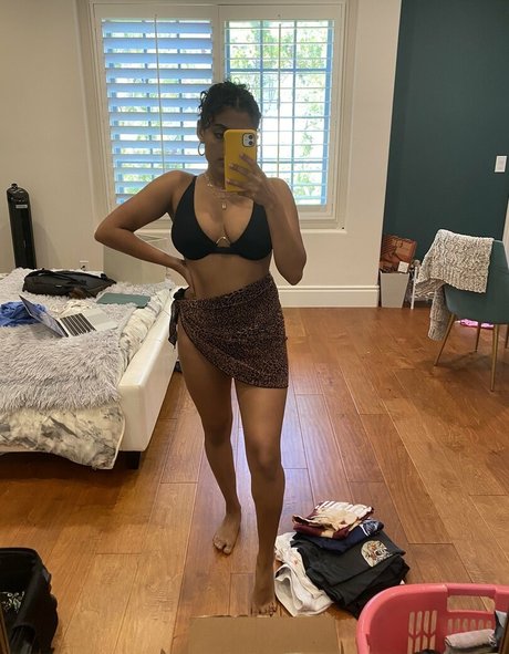 Yamini Nambimadom onlyfans nudes leaks