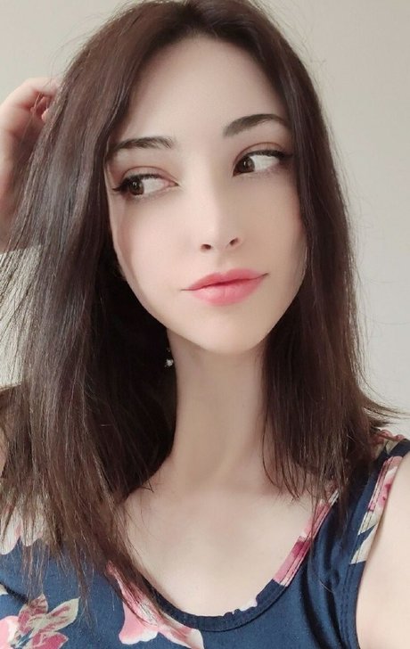 Drellatsun strip onlyfans