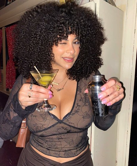 Raina Morris onlyfans content leaked