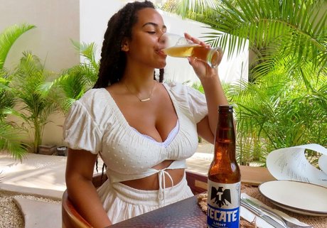 Raina Morris naked leaked onlyfans