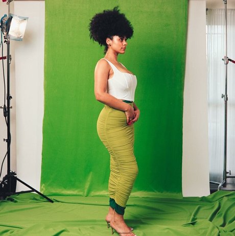 Raina Morris only fans