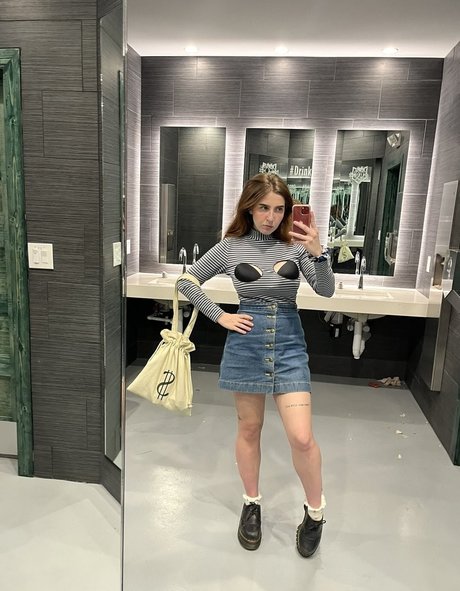 MeganBitchell onlyfans public photos