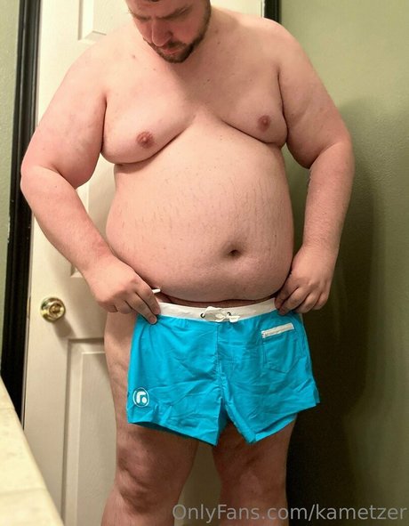 kametzer nude only fans leaks