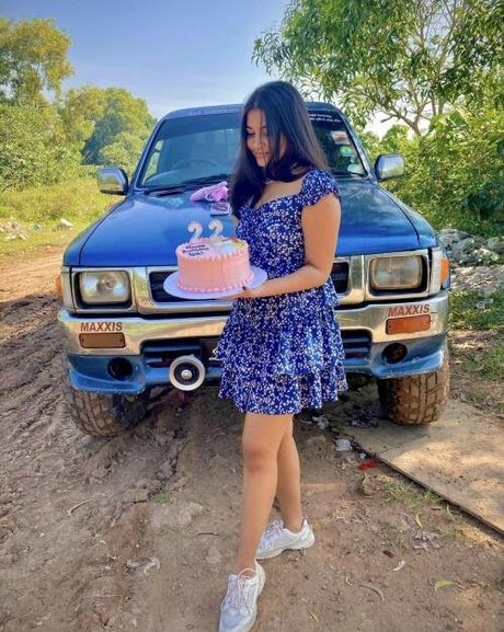 Sri Lanka onlyfans pics