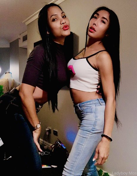 ladyboymos en onlyfans