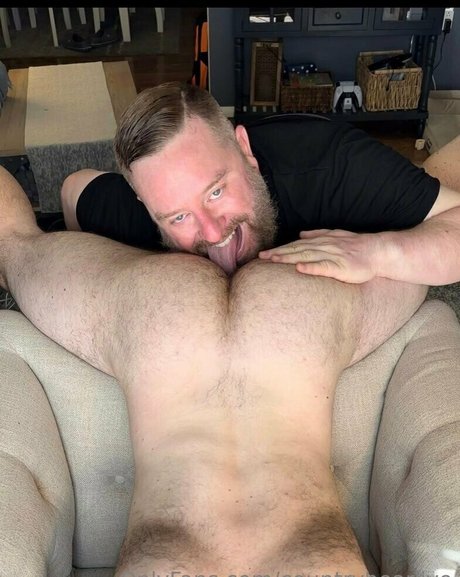 countrybearlive only fans sex