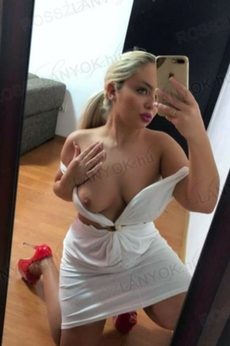 Vivi Cica and Kandur Bandi onlyfans nudes