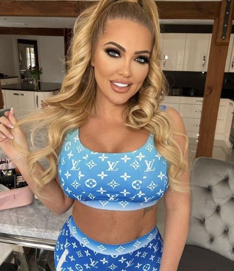 Aisleyne Horgan Wallace onlyfans ass