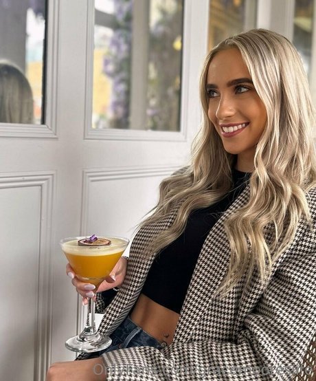 gracemooreslife onlyfans sexy