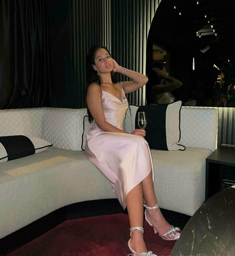 lilycleo onlyfans public photos