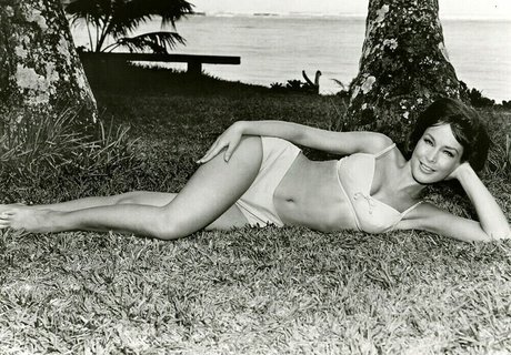 Barbara Eden naked on onlyfans