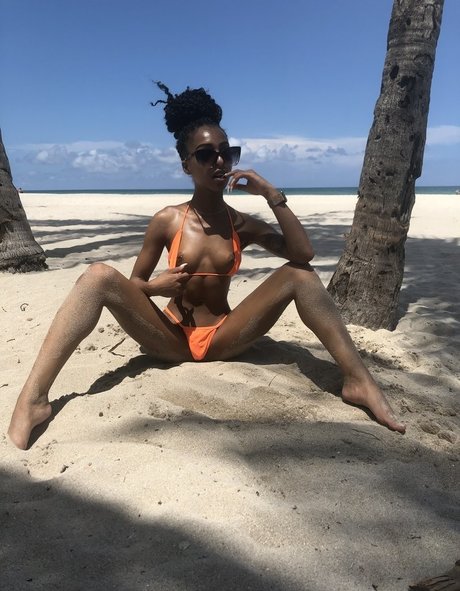 Briabackwoods onlyfans naked leak