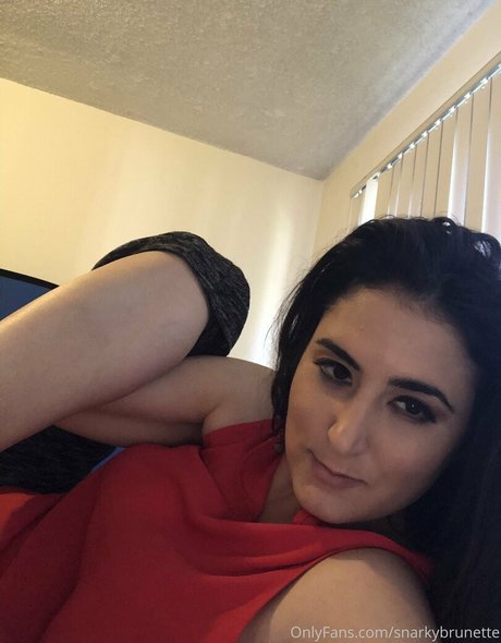 snarkybrunette onlyfans content leaked