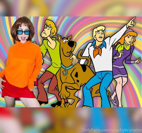 snarkybrunette onlyfans nude photos