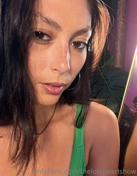 thelolapearlshow onlyfans leajs