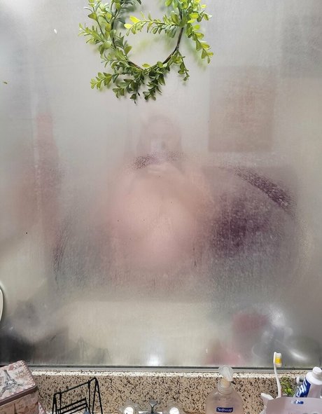 astrid rose22 pics onlyfans