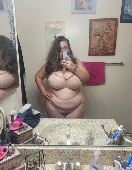 astrid rose22 Profile pic