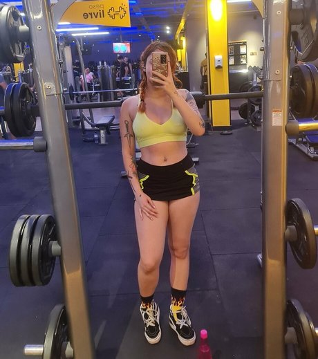 Carolina Trindade onlyfans nude leaks