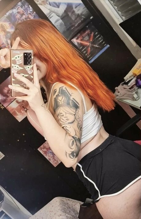 Carolina Trindade onlyfans pic