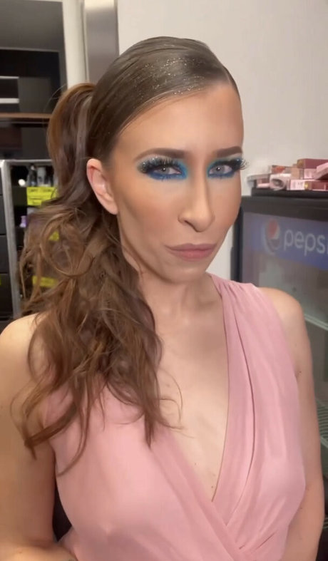 Aubrey Edwards onlyfans model images