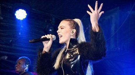 Louisa Johnson leaked onlyfans sex