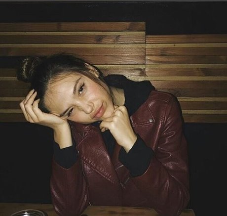 Alexis Ren onlyfans leaked free