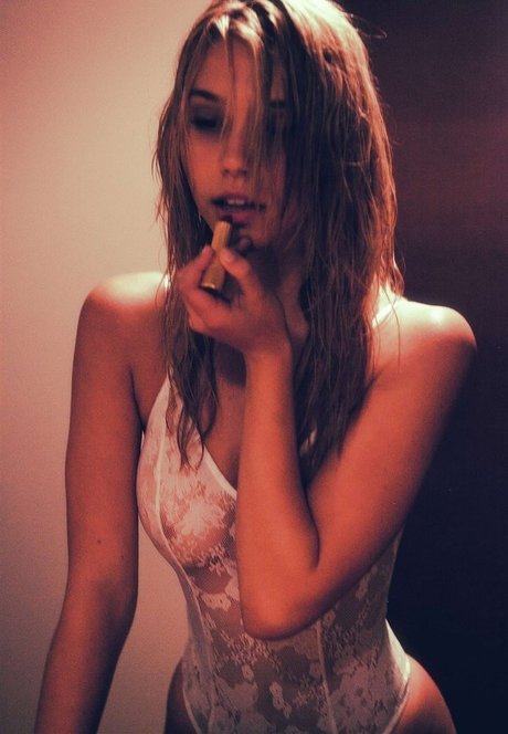 Alexis Ren only fans leaked