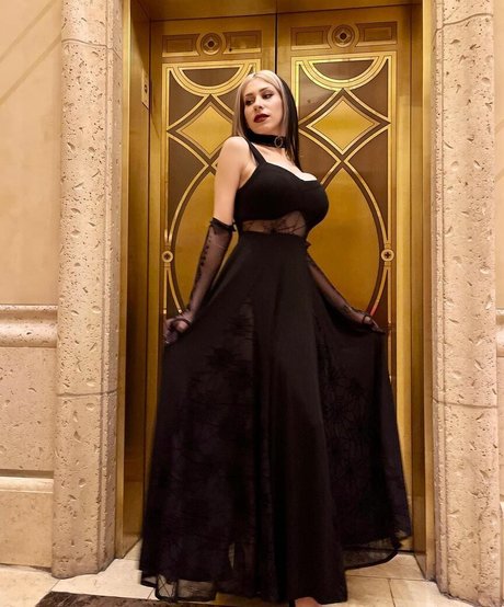 Laura Amuyus onlyfans leaks