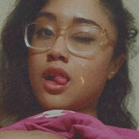 Shy Flavor onlyfans creator