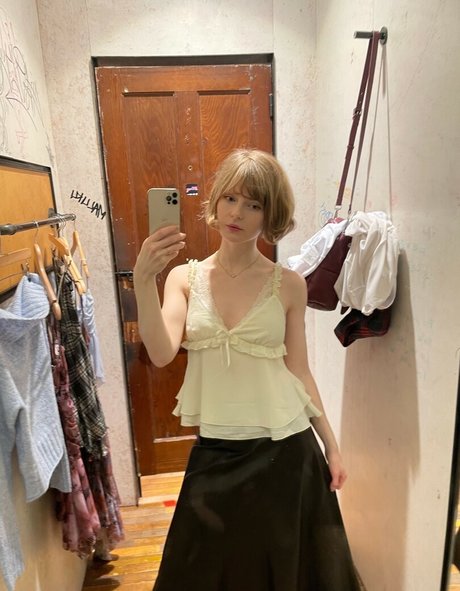 Ella Freya onlyfans naked