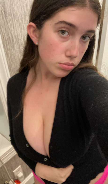 itsmollyyyrose again onlyfans gratis