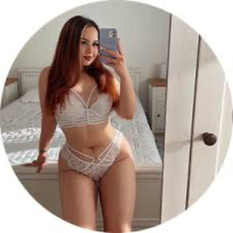 Emalia Lorena onlyfans gratis