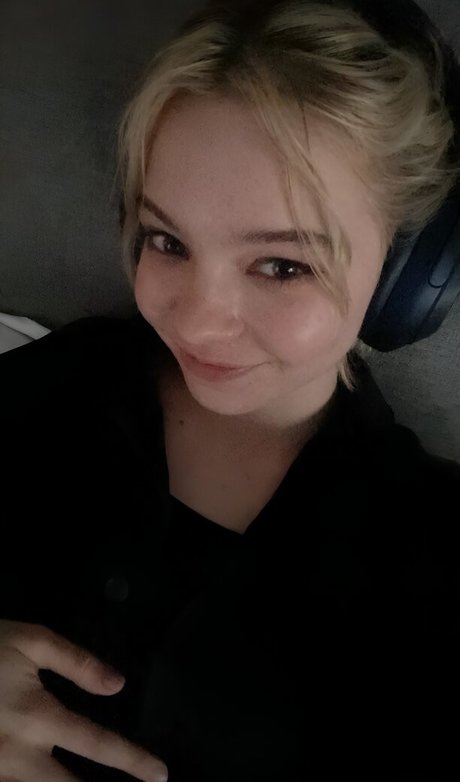 Emma Myers onlyfans de