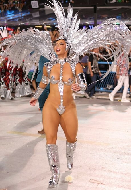 Paolla Oliveira onlyfans leaks