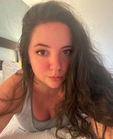 ava hadley nude onlyfans leaks