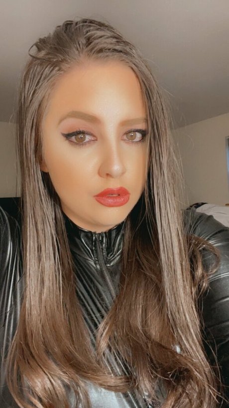 ava hadley onlyfans sex leaks