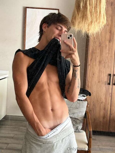 Leeosex onlyfans naked leaks