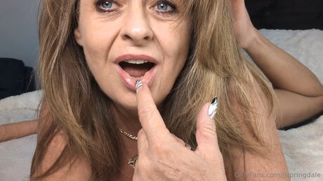 Jjspringdale strip onlyfans