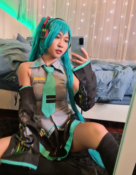 lil mayaa onlyfans strip tease