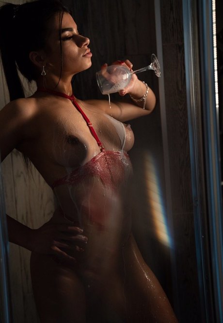 Anna Mukydza feet onlyfans